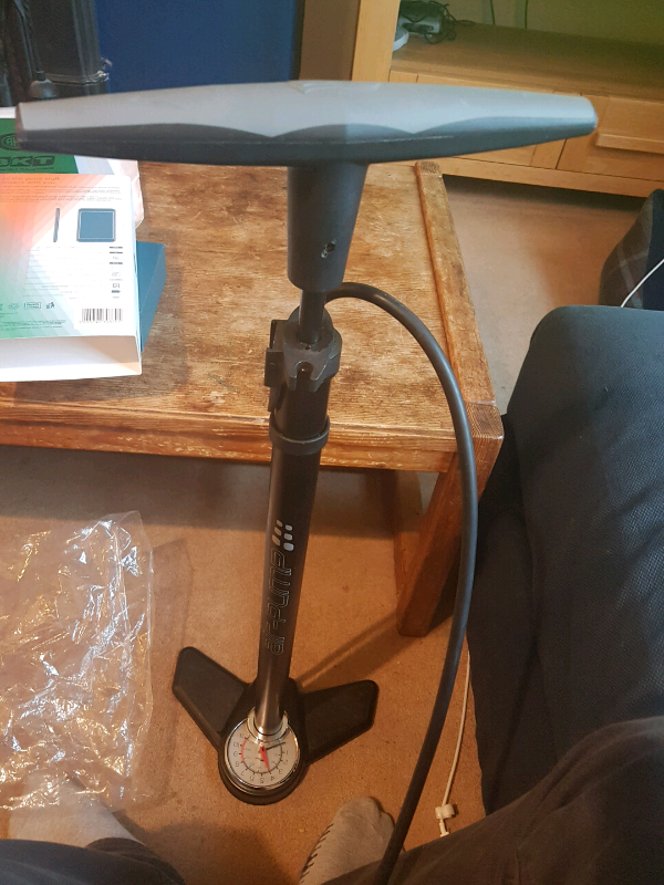crivit floor pump